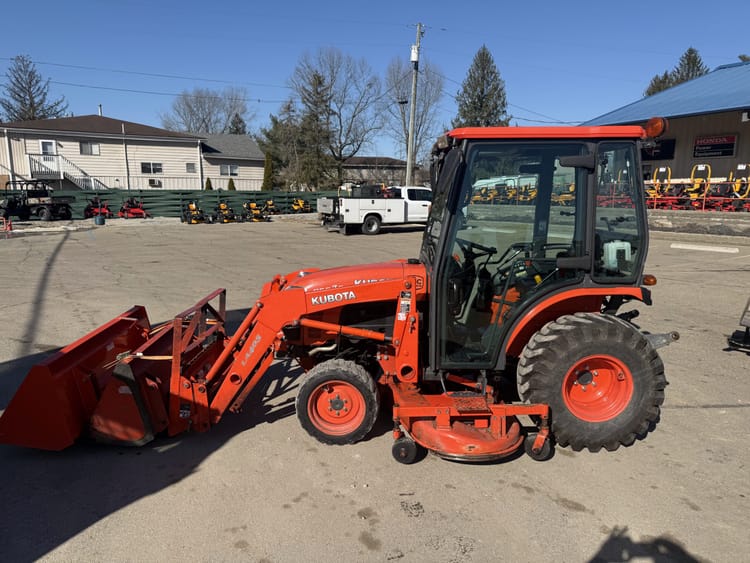 Kubota B3030 with Loader and 72″ Belly Mower