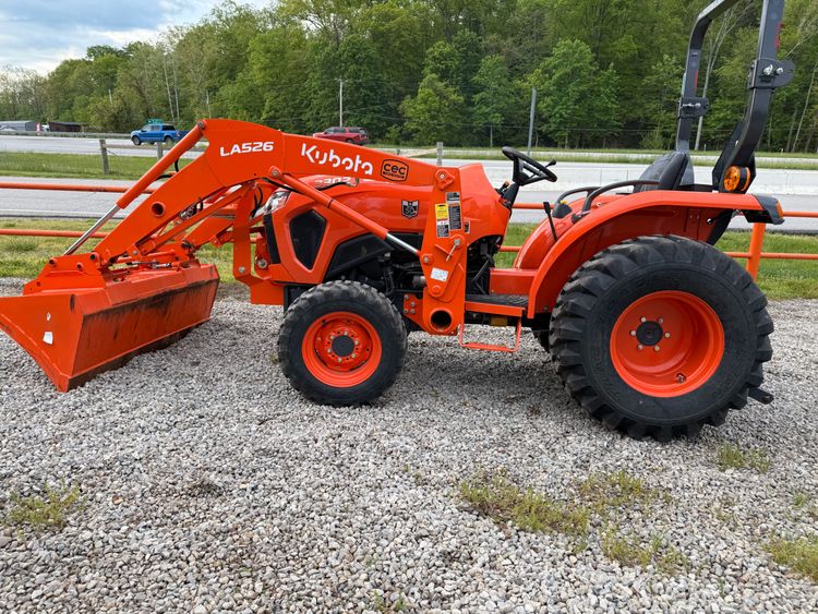 Kubota L3302 50th Anniversary Edition with Loader